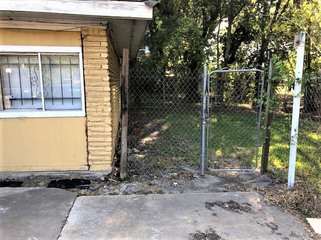 Building Photo - 10830 Fairland Dr