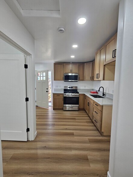Building Photo - 3533 Satinwood Rd