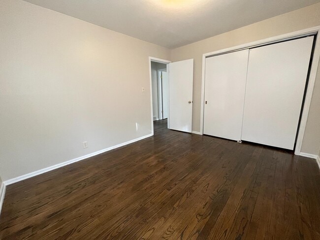 Building Photo - 5806 N 76th St