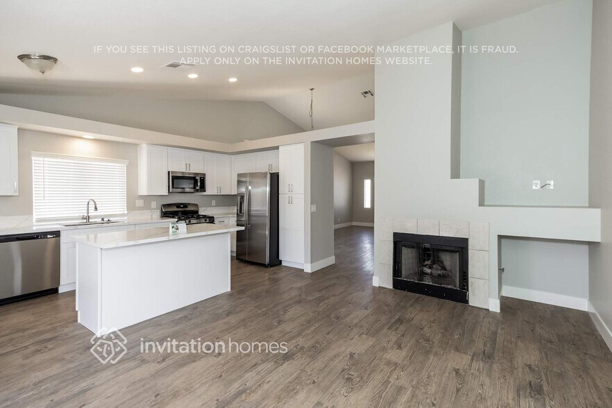 Building Photo - 5881 Cherry Falls Ct