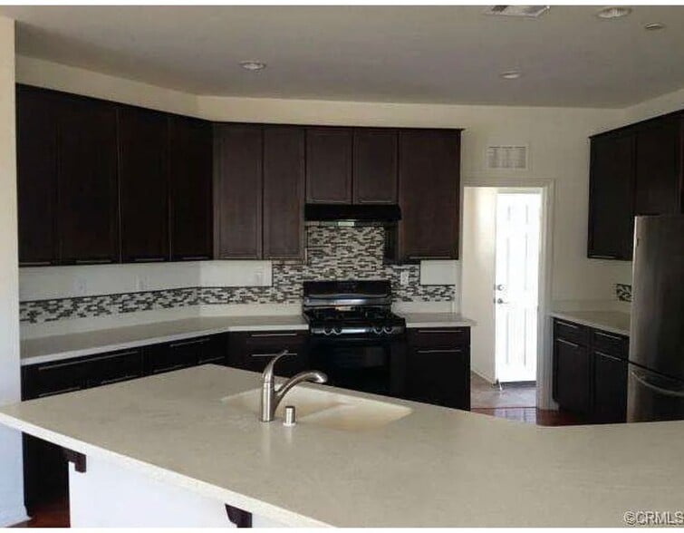 Building Photo - 5548 Hartness Court