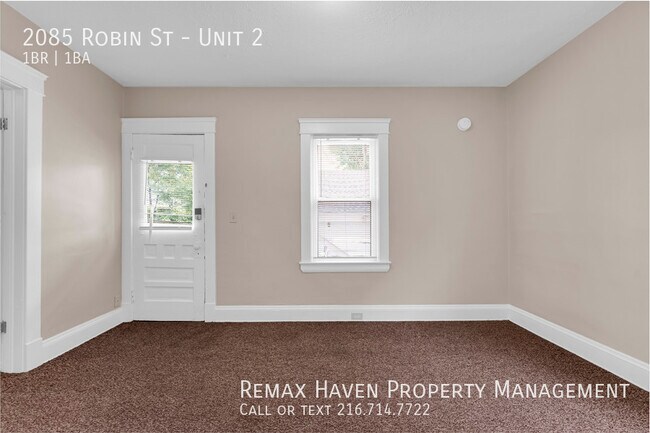 Building Photo - 2085 Robin St