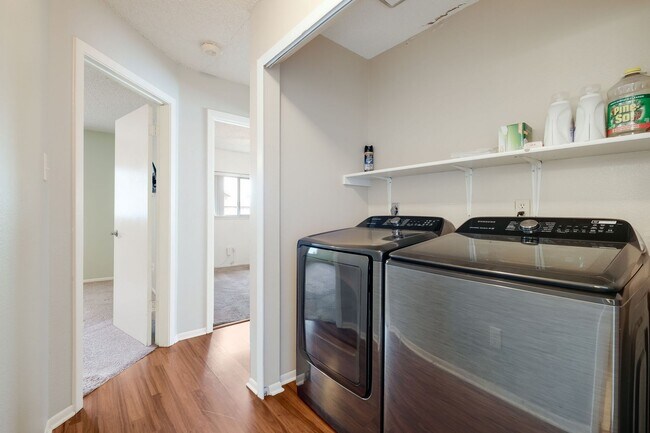 Building Photo - 8147 Easy Meadow Dr