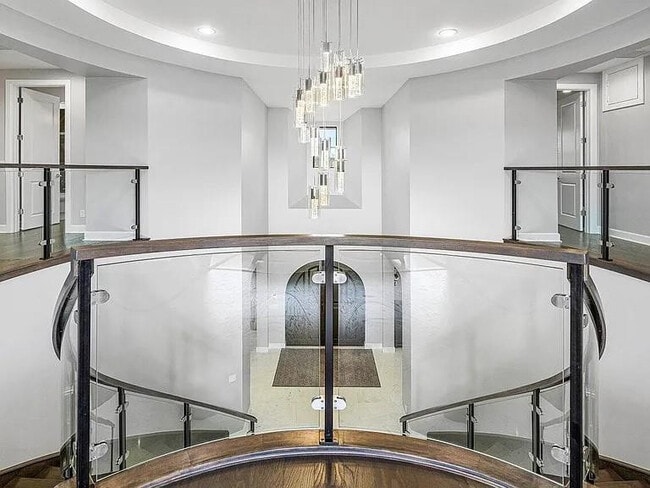 Building Photo - 17511 Cadena Dr