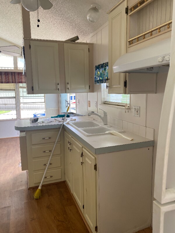 Building Photo - 17881 N Tamiami Trl