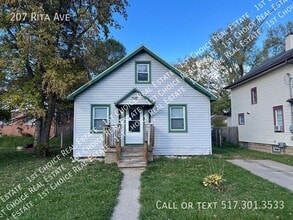 Building Photo - 207 Rita St