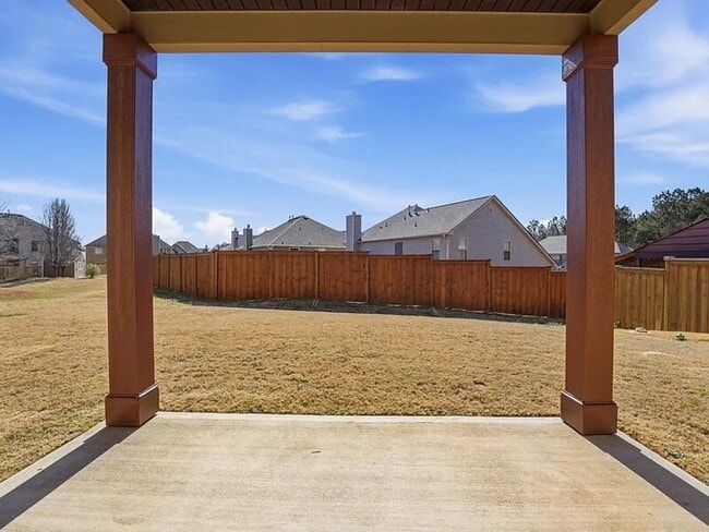 Building Photo - 8 Hillfoots Ct