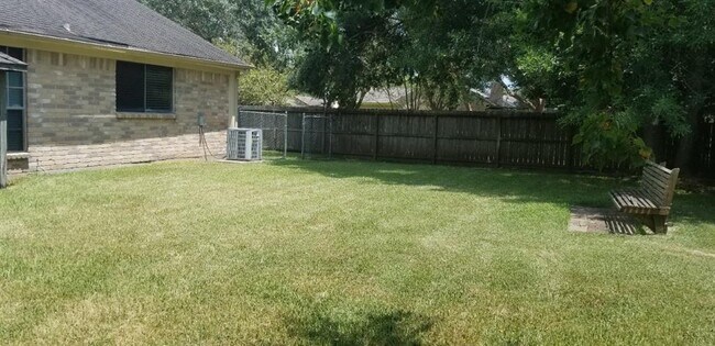 Building Photo - 2822 Chimneystone Cir
