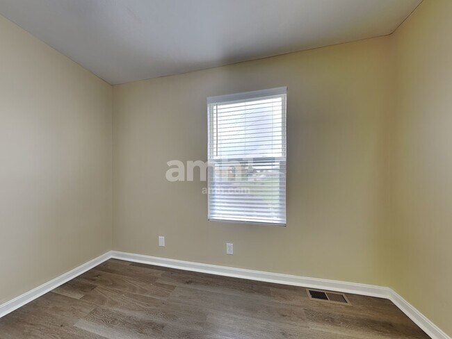 Building Photo - 9021 Braxton Dr