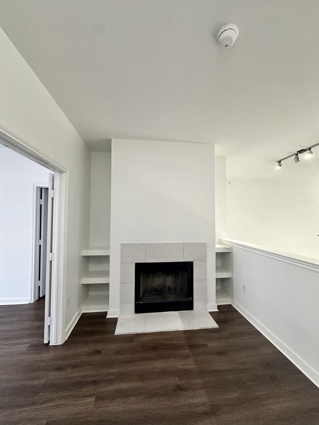 Building Photo - 6740 Davidson St