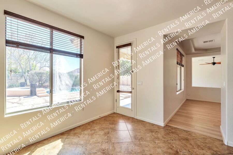 Building Photo - 5433 W Redbird Rd