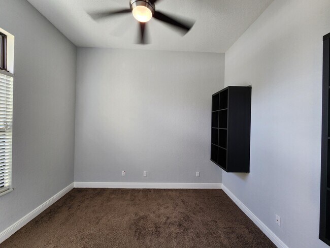 Building Photo - 2095 NW Diamond Creek Way