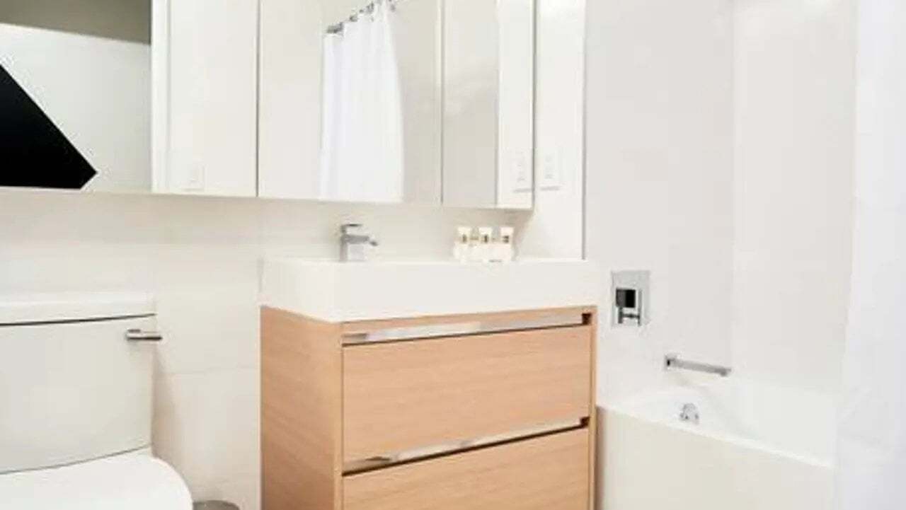 Building Photo - 128 Water St