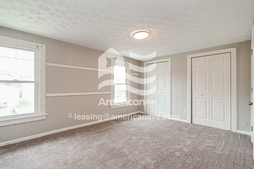 Building Photo - 1178 E 21st Ave
