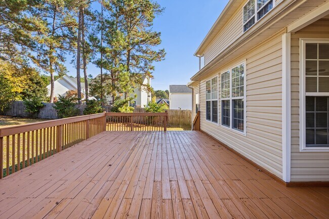 Building Photo - 1104 Walden Pl Dr