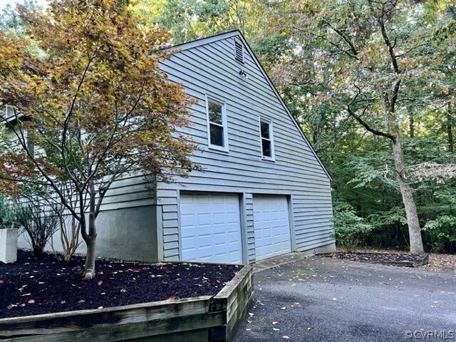 Building Photo - 3040 Middlewood Rd