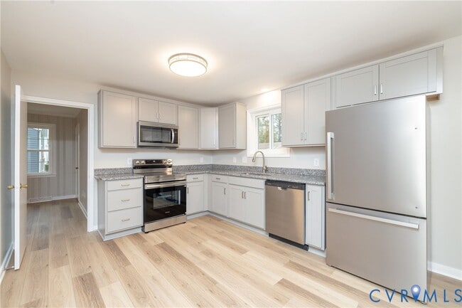 Building Photo - 609 Willomett Ave