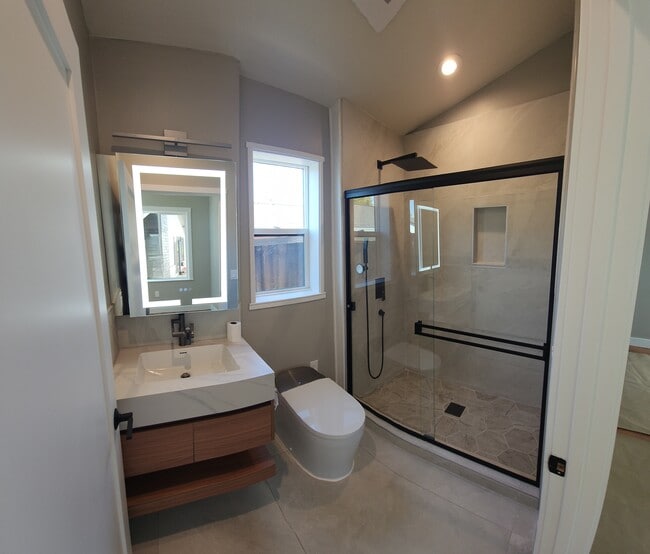 Building Photo - 5347 Bingham Ct