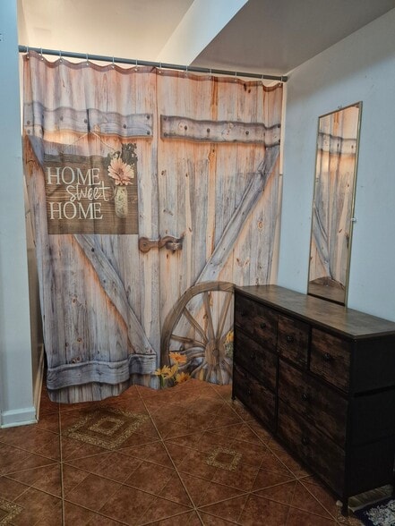 Building Photo - 146 Terrace Ave