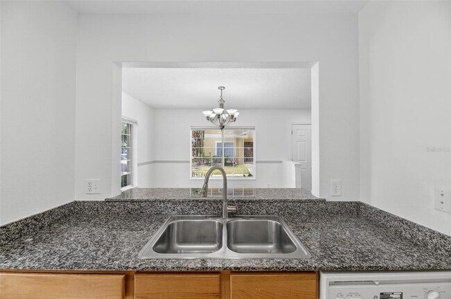 Building Photo - 10737 Keys Gate Dr