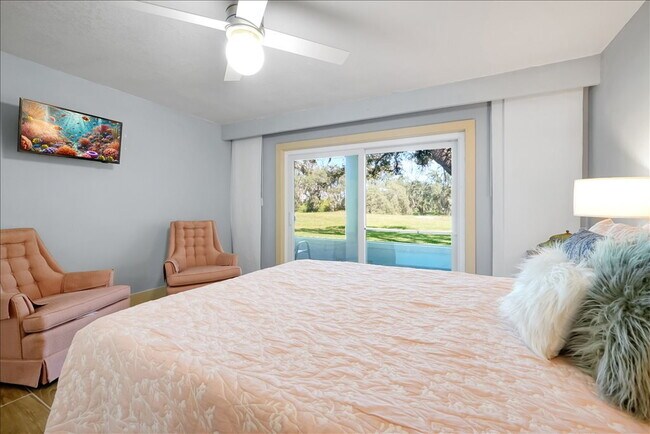 Building Photo - ALL UTILITIES INCLUDED & Fully Furnished! Sleek 2BR/2BA Townhome in Haines City