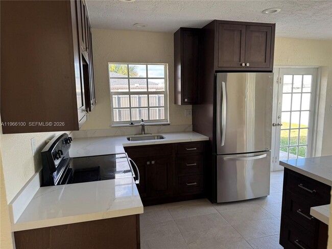 Building Photo - 16765 SW 301st St