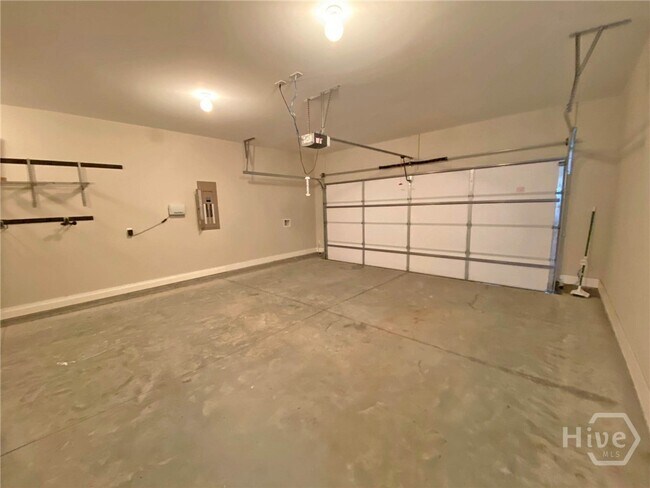 Building Photo - 83 Crystal Lake Dr
