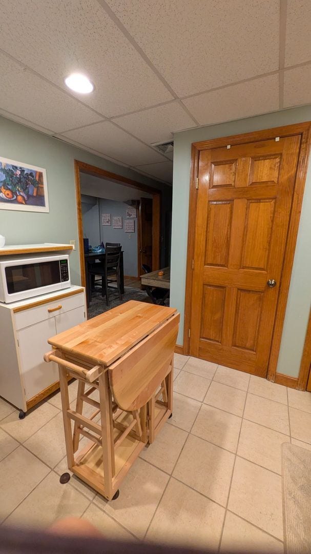 Building Photo - 421 Oakhill Ave