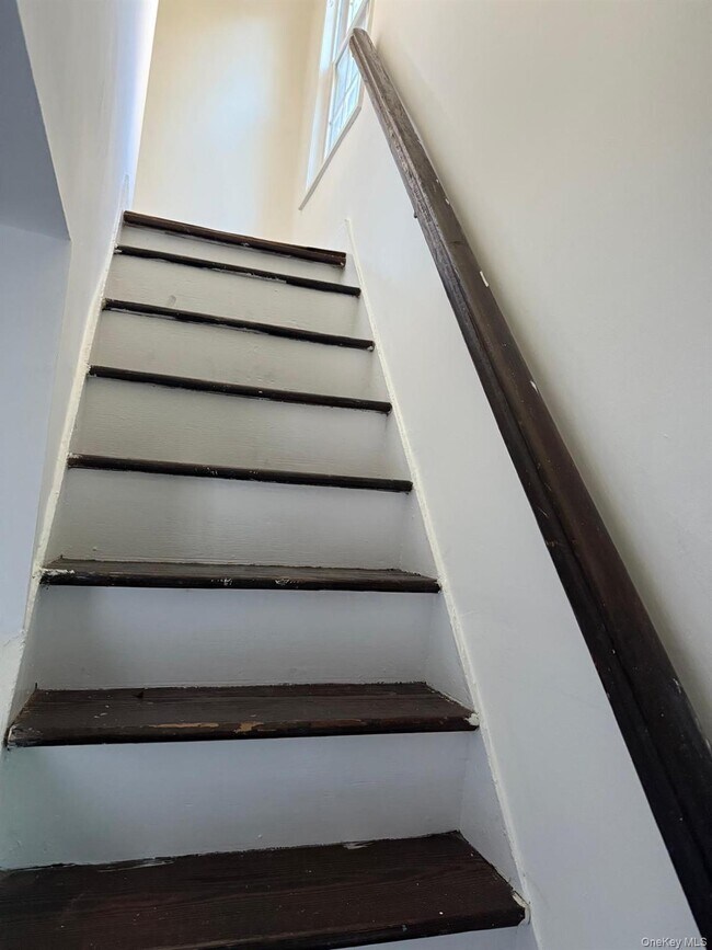 Building Photo - 27 A Wood Rd