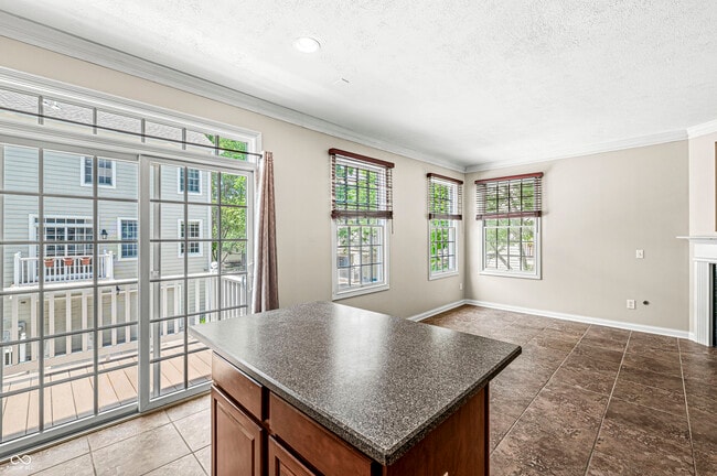 Building Photo - 12764 Edgemont Way