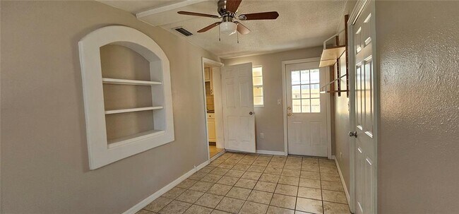 Building Photo - 3125 19th St N