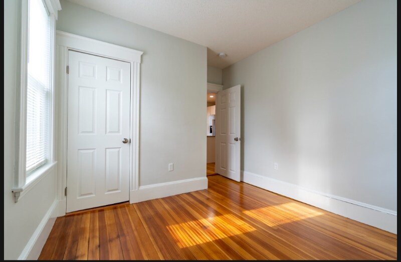 Building Photo - 22 Dearborn St