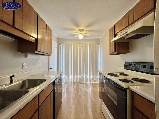 Building Photo - 63 Sandalwood Cir