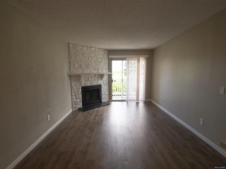 Building Photo - 14464 E Colorado Dr