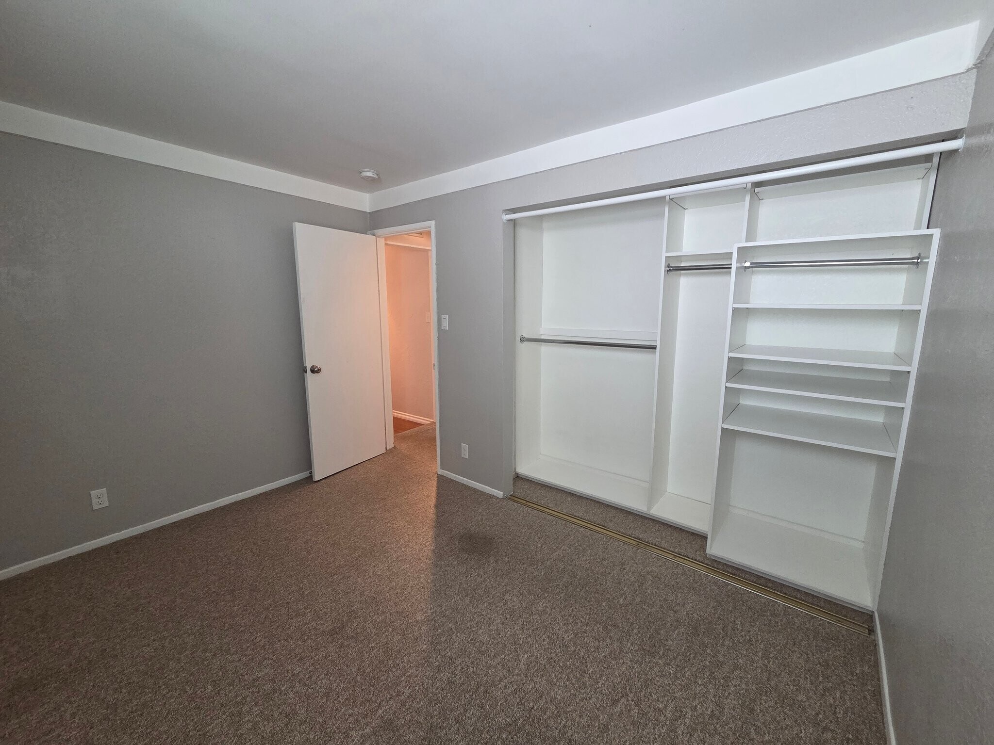 Building Photo - 1540 Wollacott St
