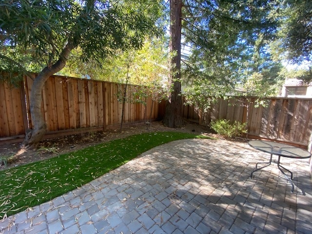 Building Photo - 166 Bryant St