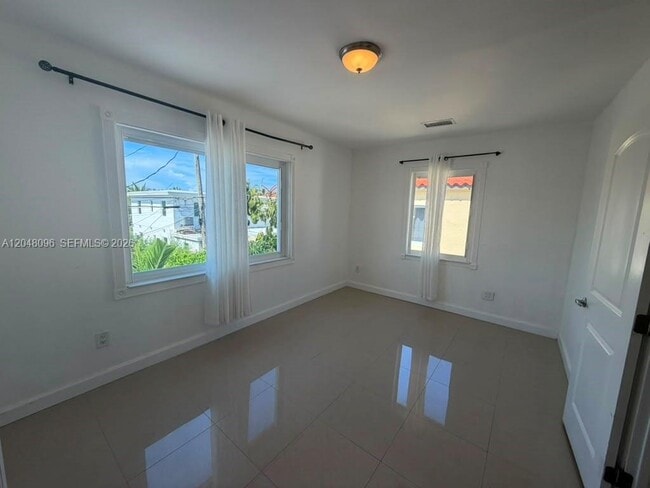 Building Photo - 655 85th St