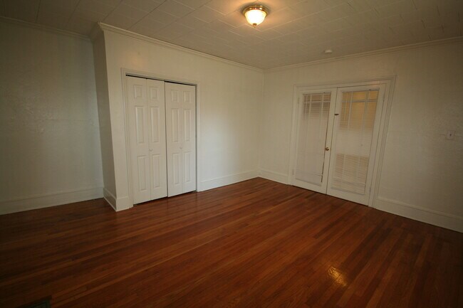 Building Photo - Perfect 3BR Home by Duke - All Appliances ...