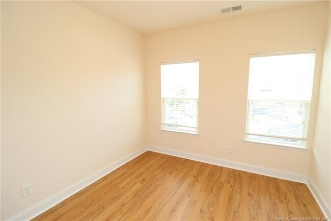Building Photo - 1177 Boxcar Way