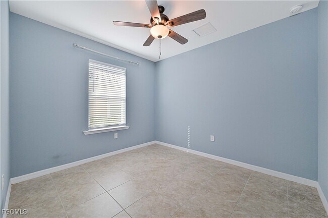 Building Photo - 4278 Dutchess Park Rd