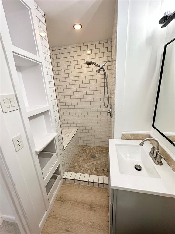 Building Photo - 5903 Eureka Dr