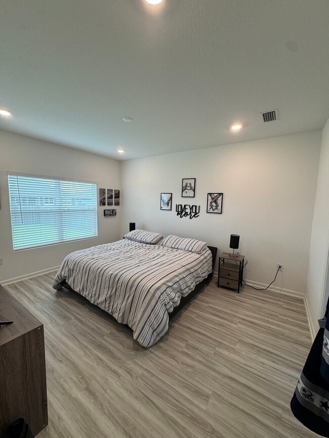 Building Photo - 1256 Hayward Lp