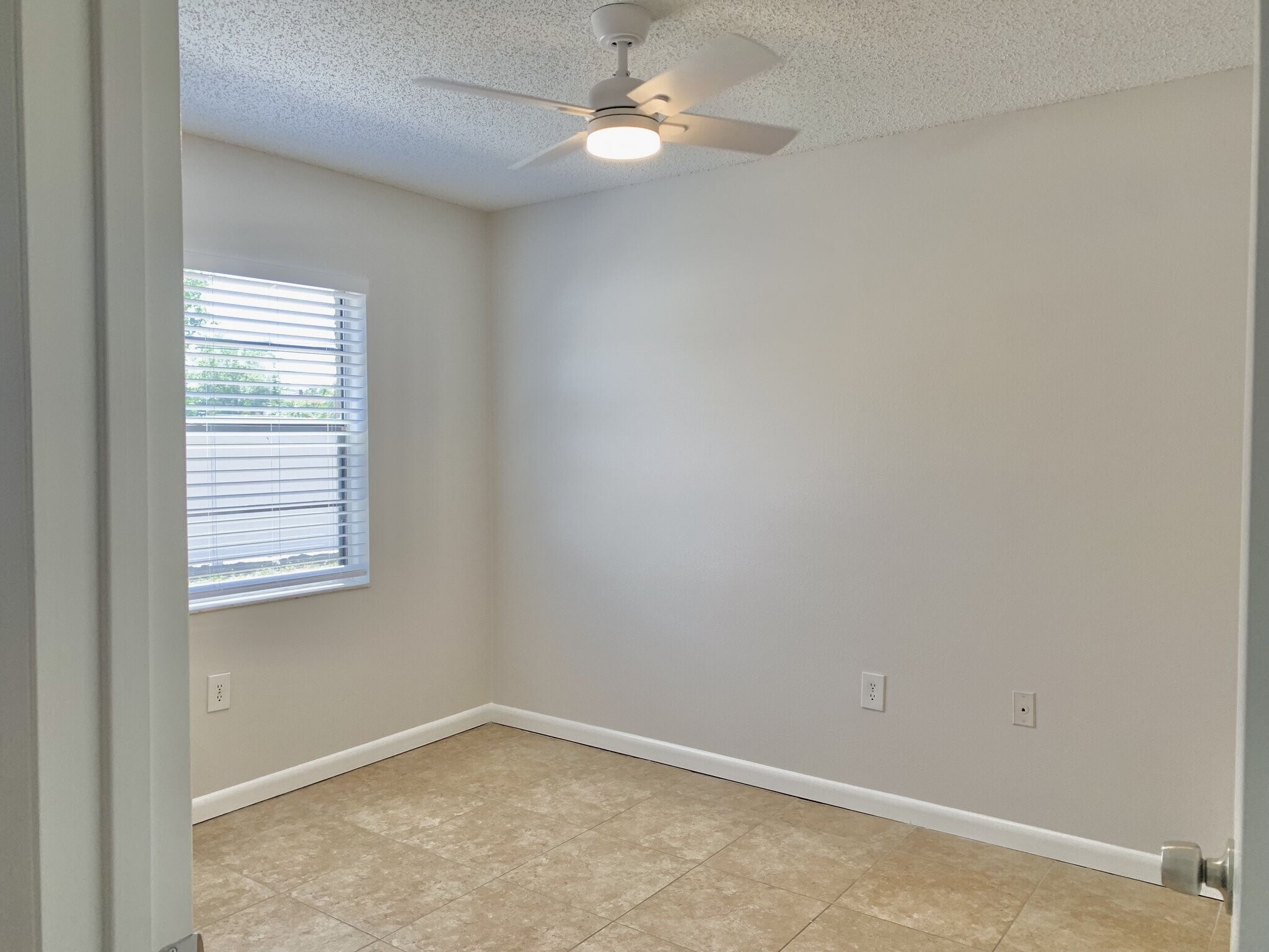 Building Photo - 5107 S Clarice Ct
