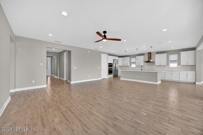 Building Photo - 85614 Fall River Pkwy