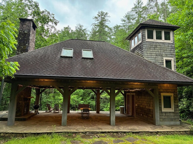Building Photo - 51 Eastman Mountain Rd