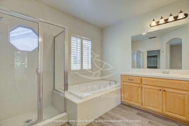 Building Photo - Rocklin beauty, 5 bdrm, 3.5 bth + bonus room!