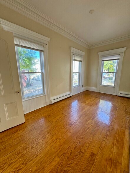 Building Photo - 123 Almy St