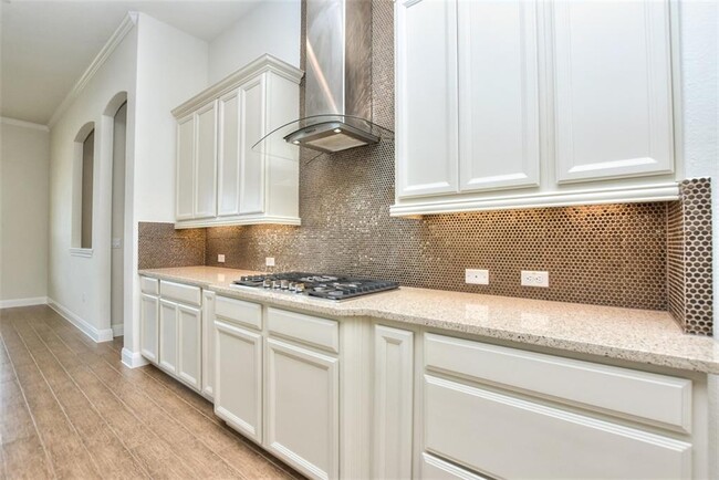 Building Photo - 10604 Lavon Bend