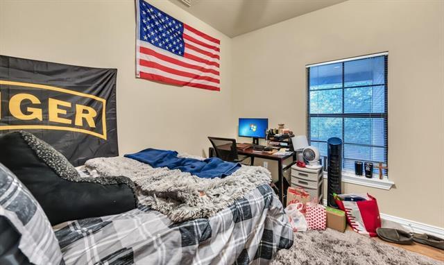 Building Photo - 2410 S 2nd St