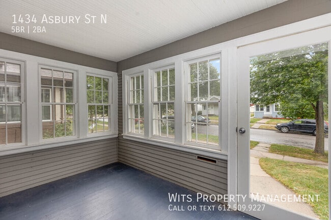 Building Photo - 1434 Asbury St N